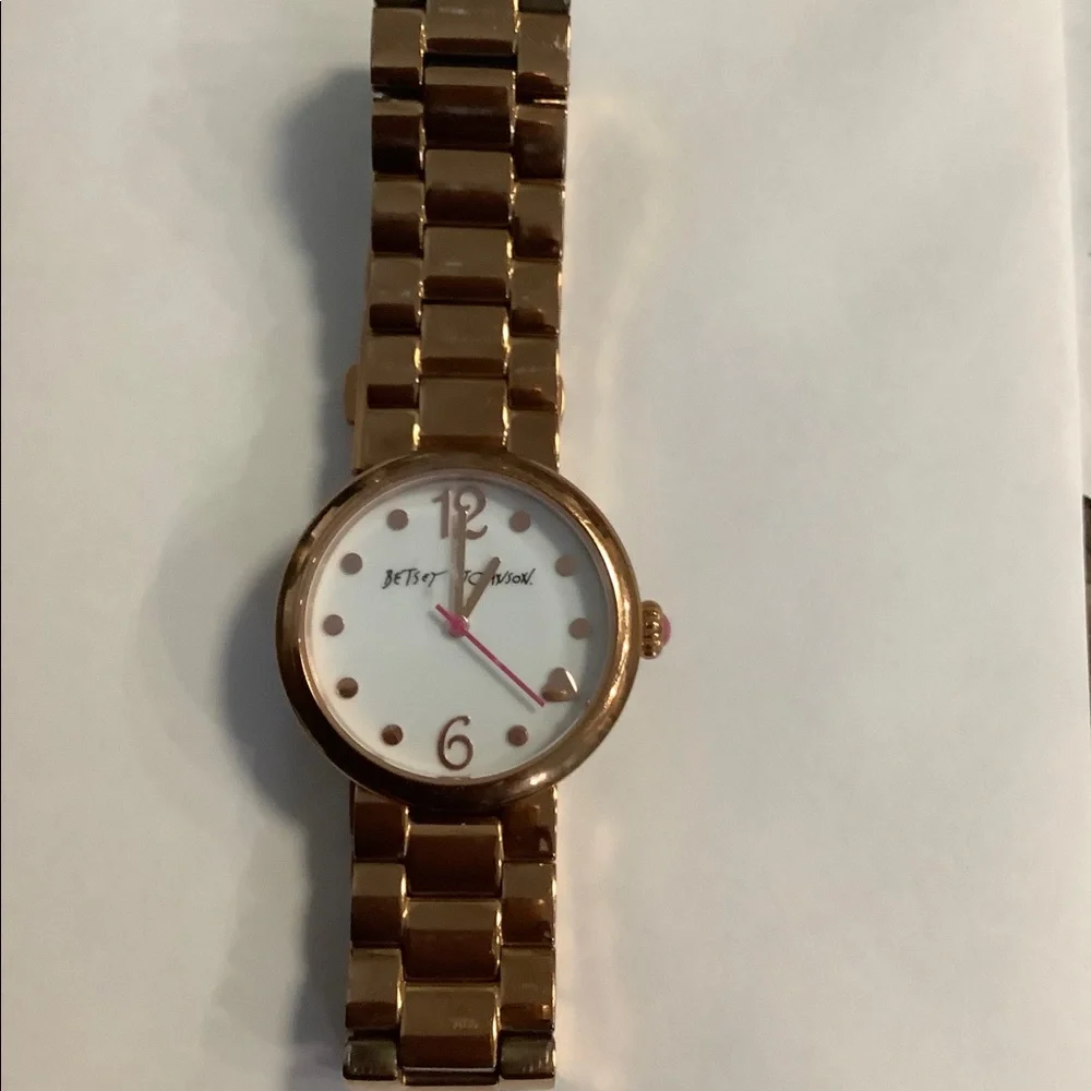 BETSEY‎ JOHNSON ROSE GOLDTONE WATCH